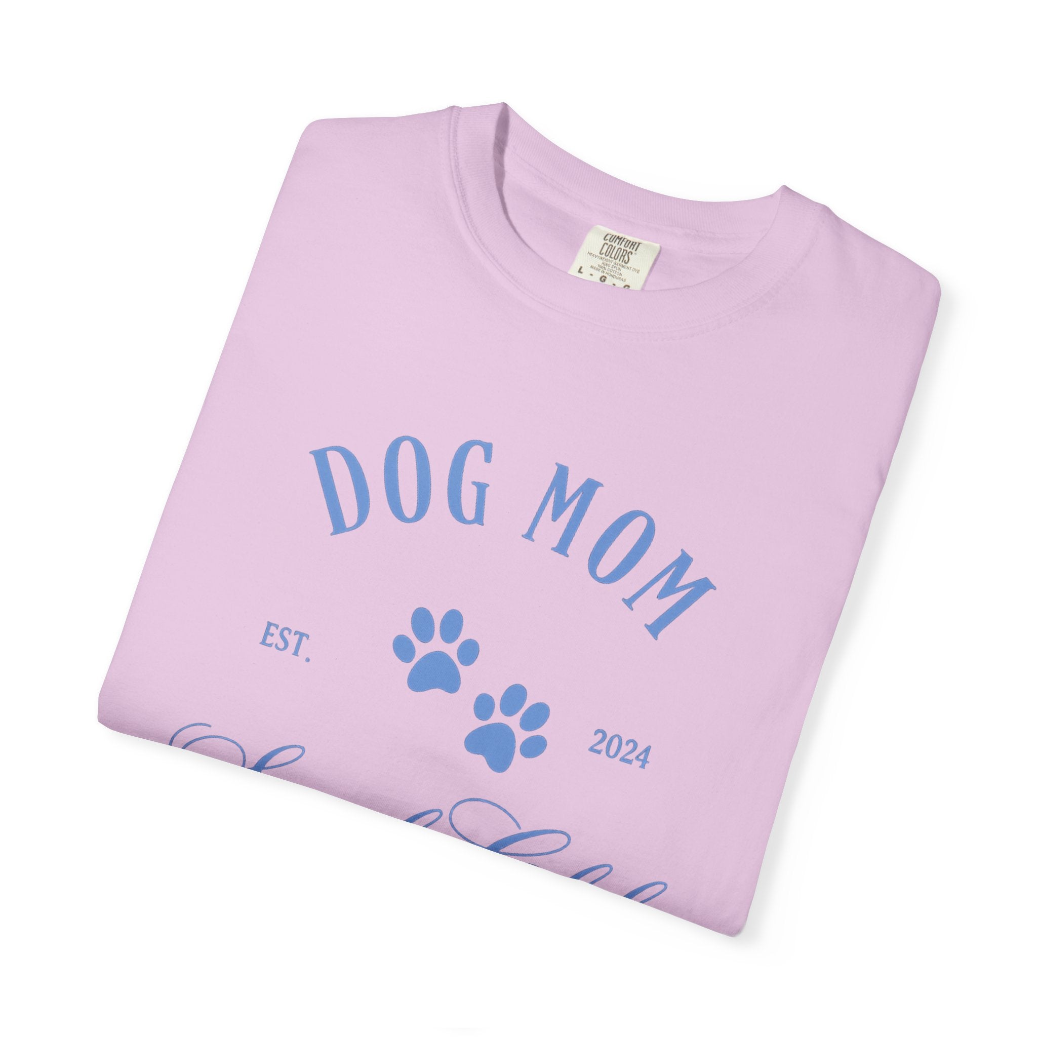 Dog Mom Social Club T-Shirt – Paw Print Graphic Tee for Dog Lovers