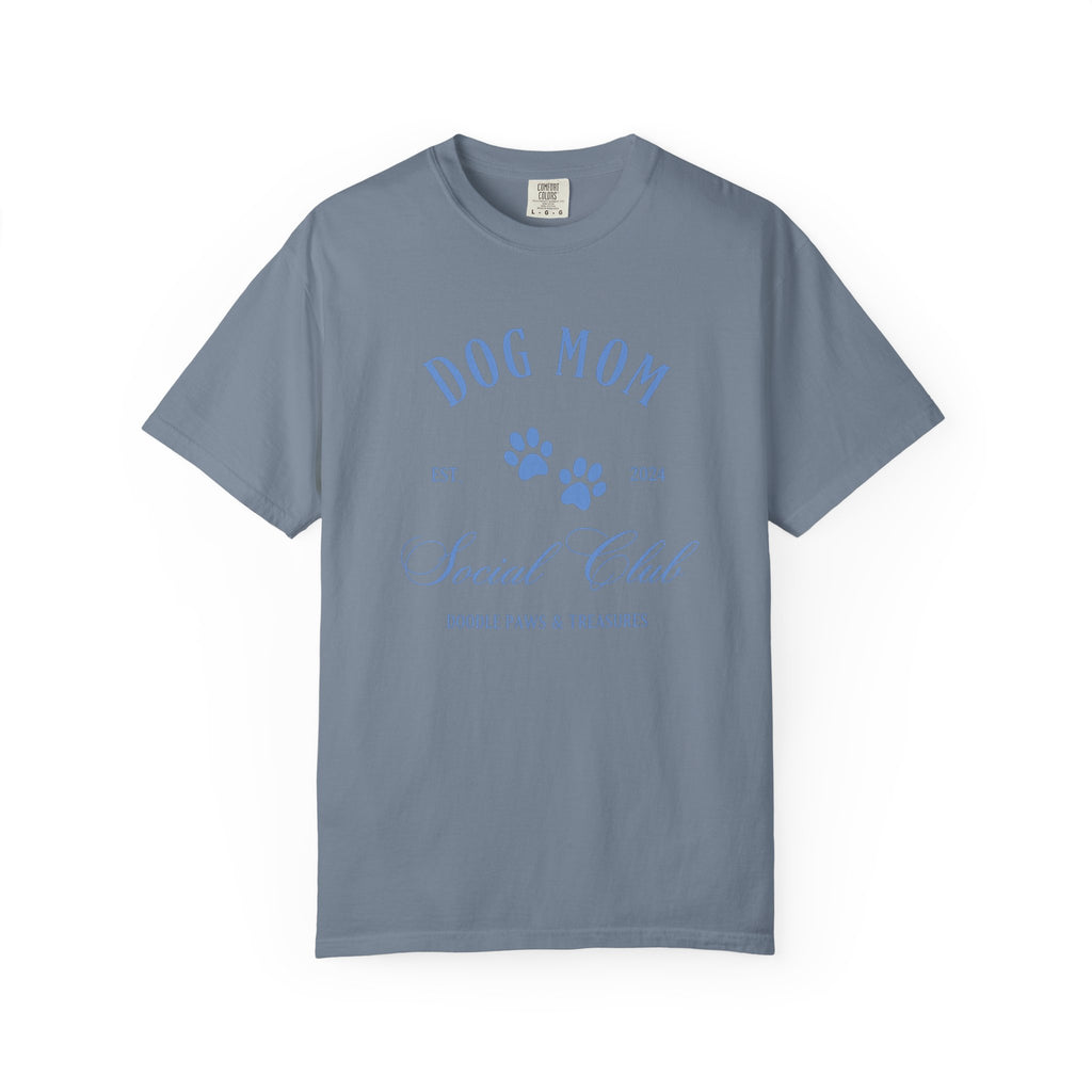 Dog Mom Social Club T-Shirt – Paw Print Graphic Tee for Dog Lovers