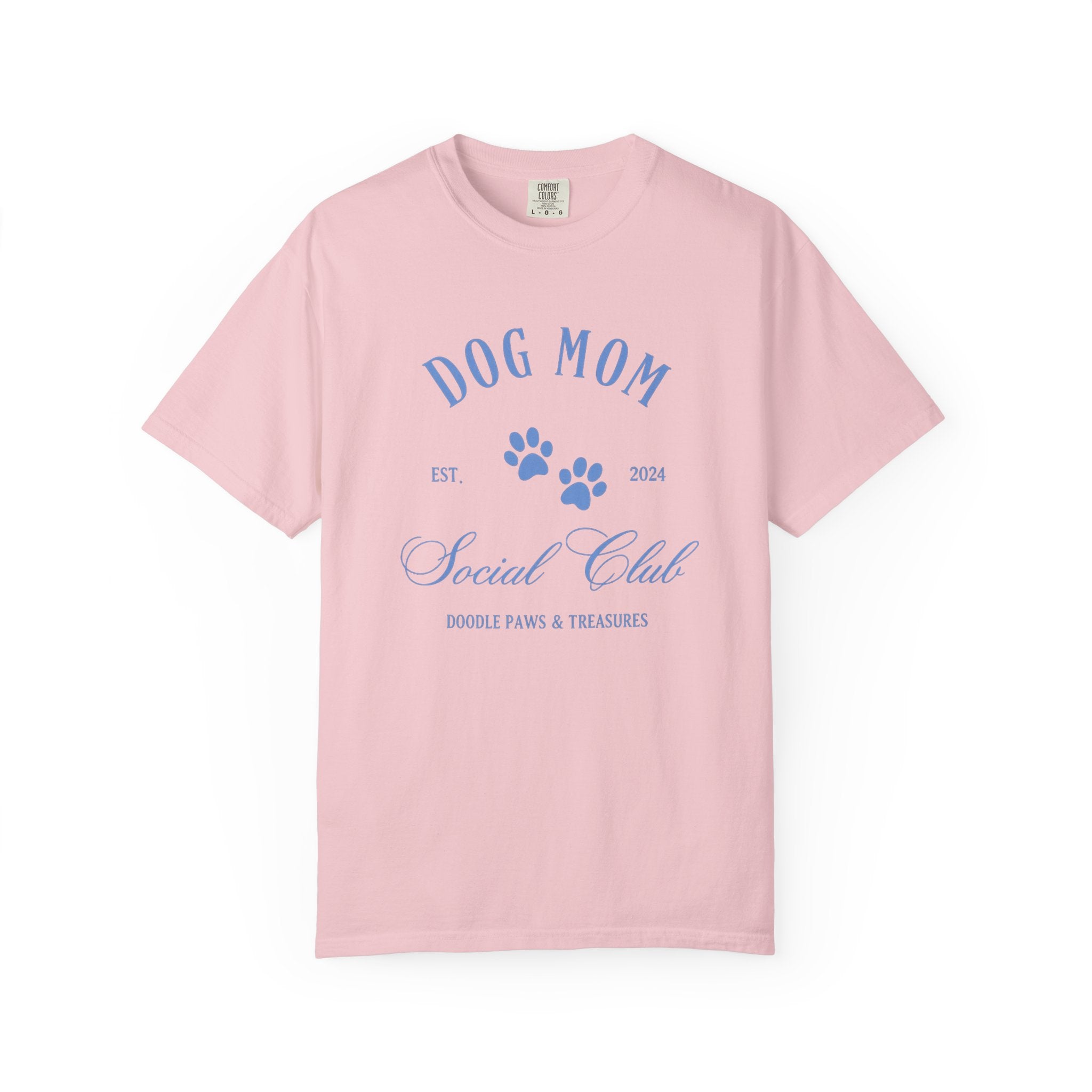 Dog Mom Social Club T-Shirt – Paw Print Graphic Tee for Dog Lovers