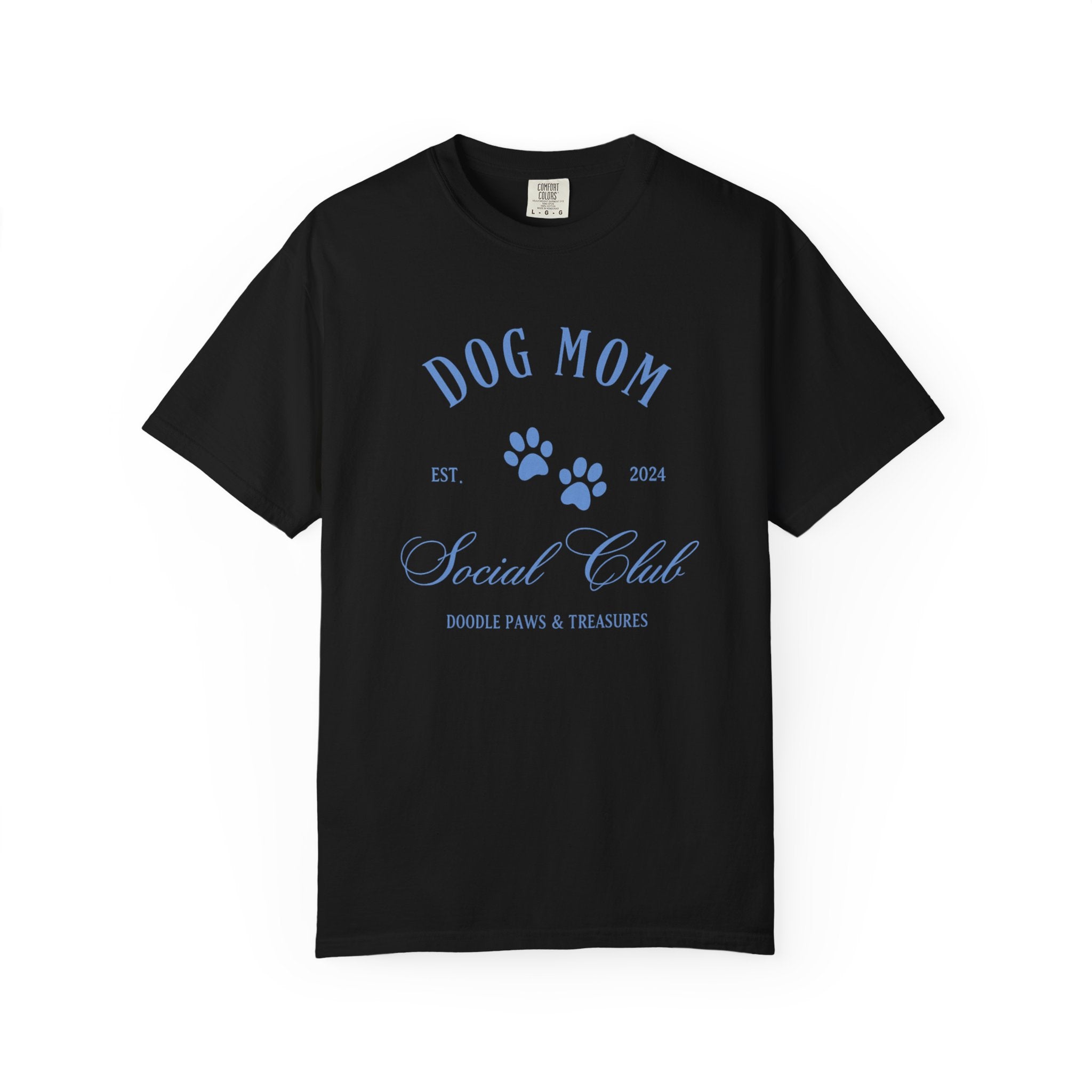 Dog Mom Social Club T-Shirt – Paw Print Graphic Tee for Dog Lovers